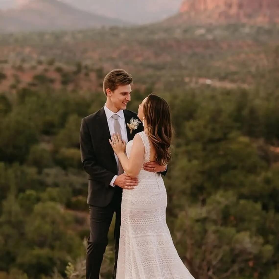 Boutonnières en Fleurs Séchées Bohème (8 pièces) Maison Gaya Boutonnière